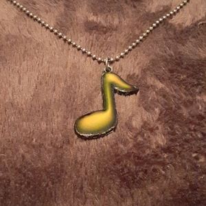 Music note mood color changing necklace